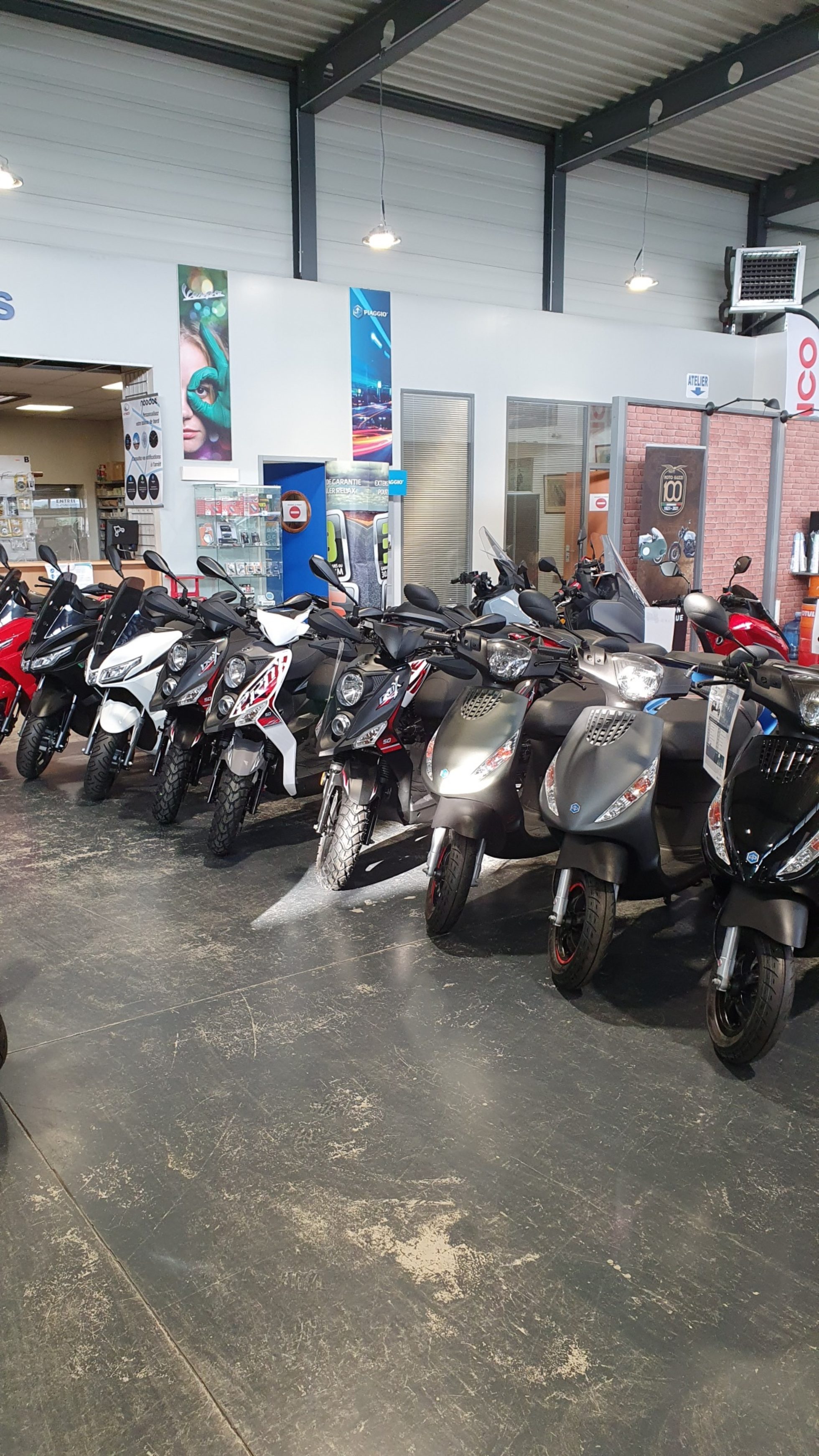 Boutique Moto Scooter Thollot Loire (42)